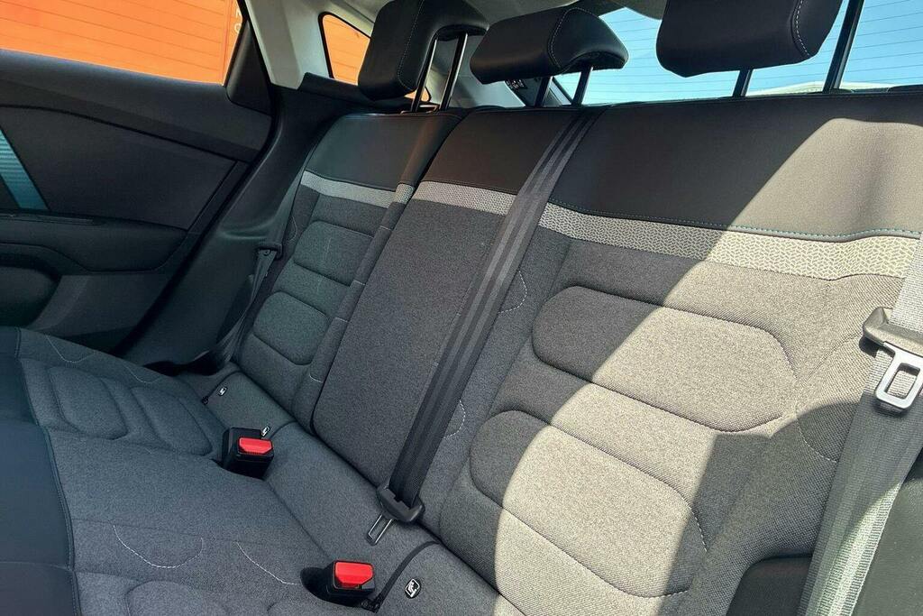 Citroen e-C4 100Kw Shine Plus 50Kwh White #17