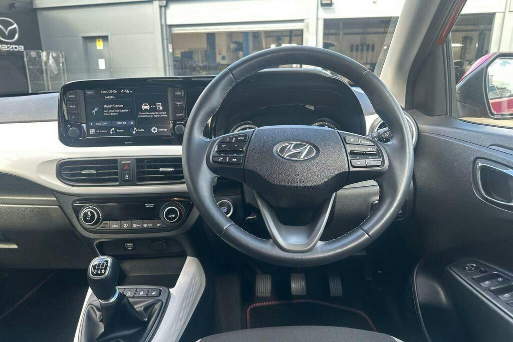 Hyundai I10 Hatchback Red #12