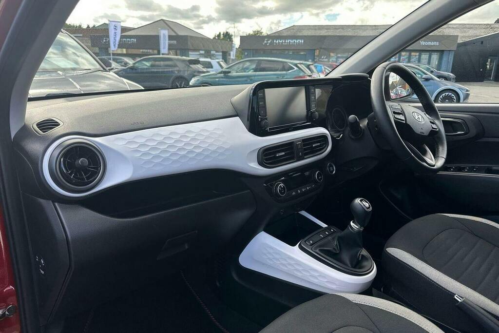Hyundai I10 Hatchback Red #15