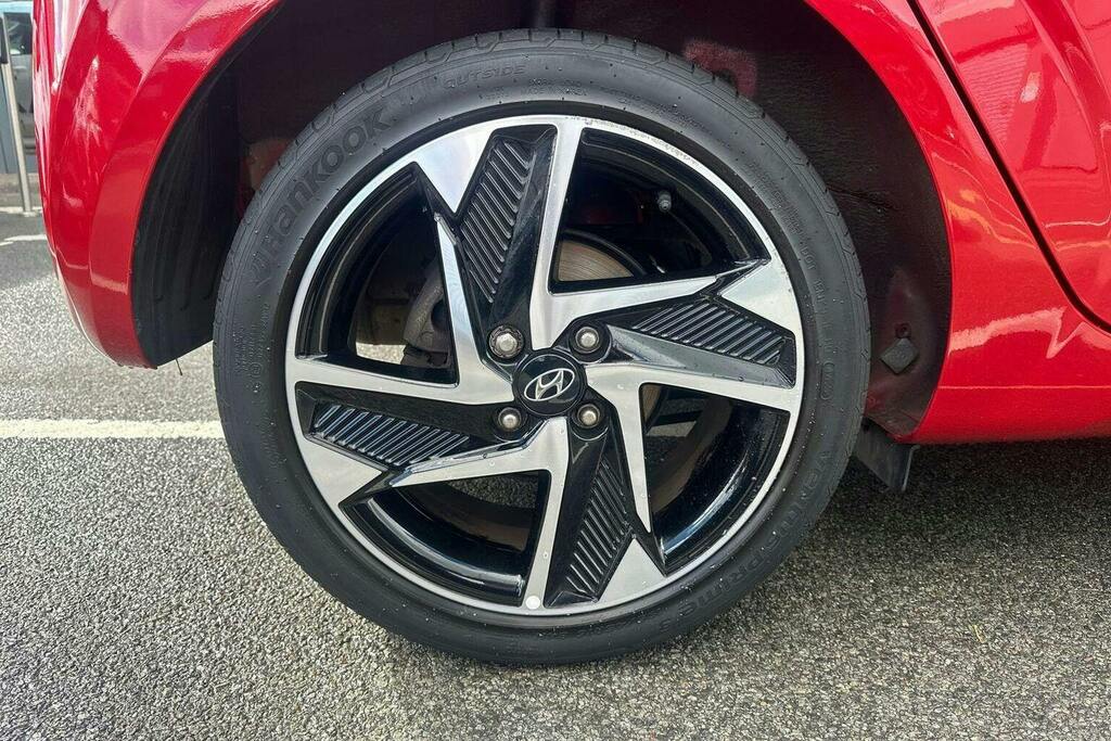 Hyundai I10 Hatchback Red #21