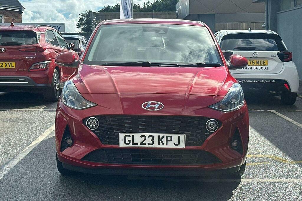 Hyundai I10 Hatchback Red #8