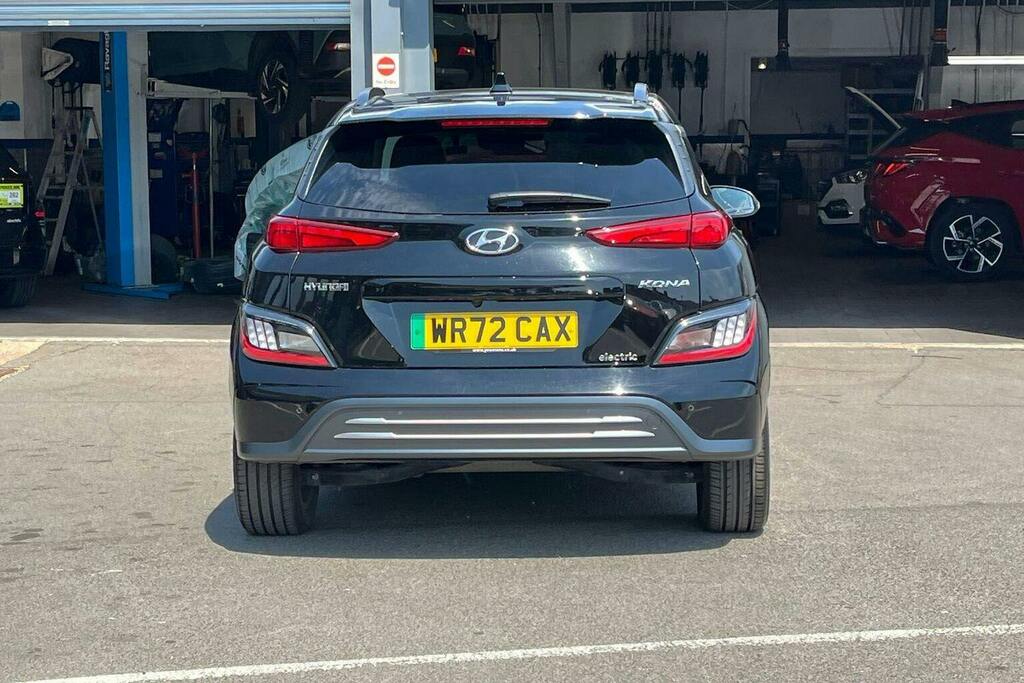 Hyundai Kona 64Kwh Ultimate Suv Black #4