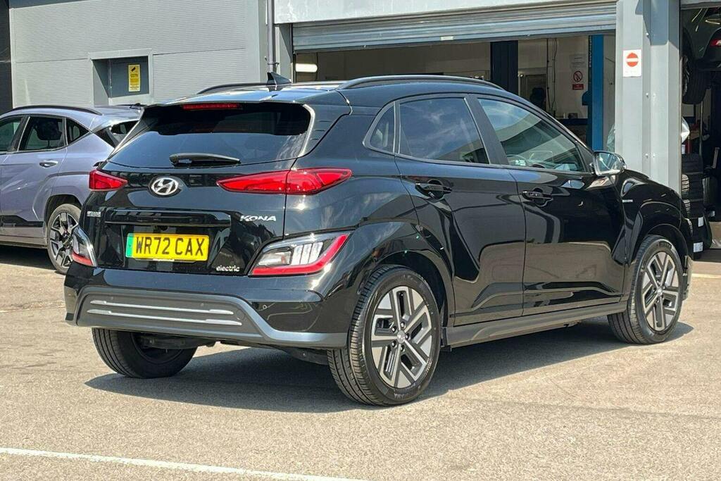 Hyundai Kona 64Kwh Ultimate Suv Black #3