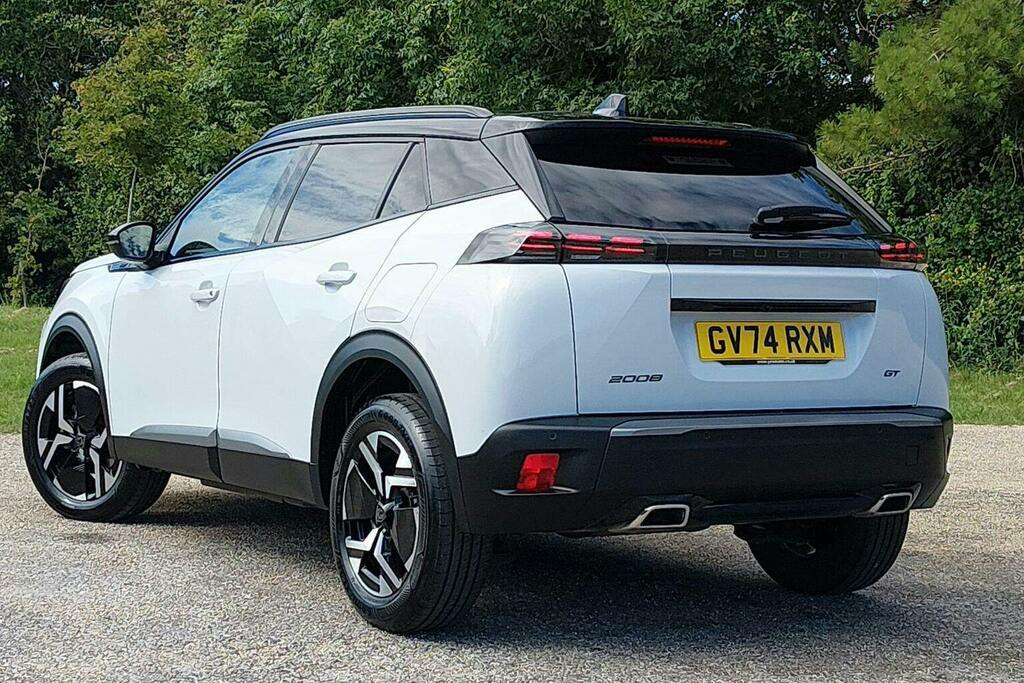 Peugeot 2008 1.2 Puretech Gt Suv Eat GV74RXM White #5