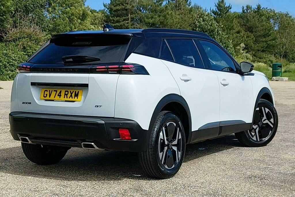 Peugeot 2008 1.2 Puretech Gt Suv Eat GV74RXM White #3