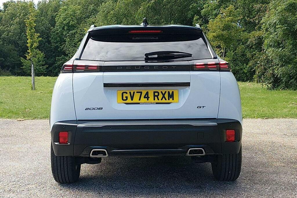 Peugeot 2008 1.2 Puretech Gt Suv Eat GV74RXM White #4