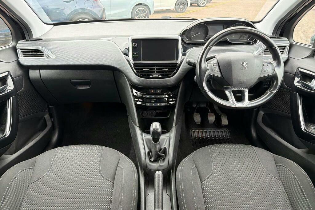 Peugeot 208 1.2 Puretech Tech Edition Hatchback Man Black #3