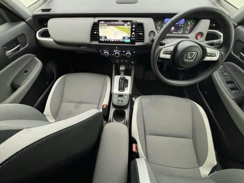 Honda Jazz I-mmd Ex White #7