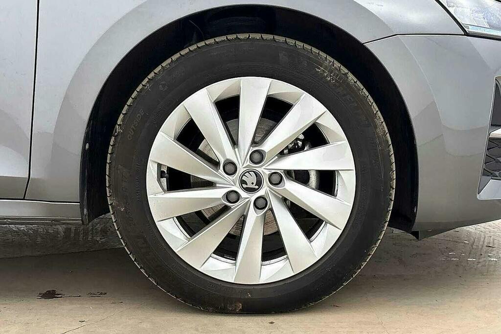Skoda Octavia 2.0 Tdi Se L Estate Dsg Grey #5