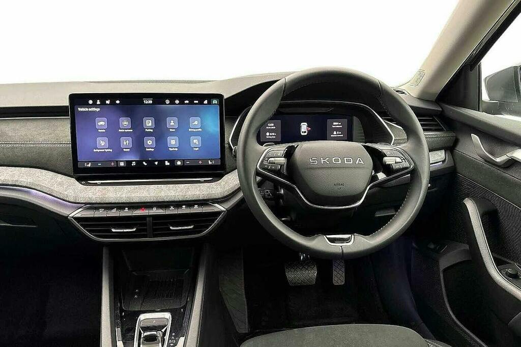 Skoda Octavia 2.0 Tdi Se L Estate Dsg Grey #2