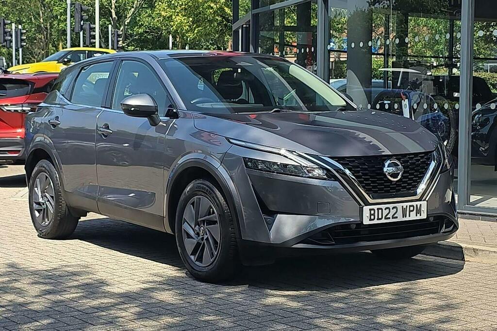 Nissan Qashqai 1.3 Dig T Mhev Acenta Premium Suv Hybri Grey
