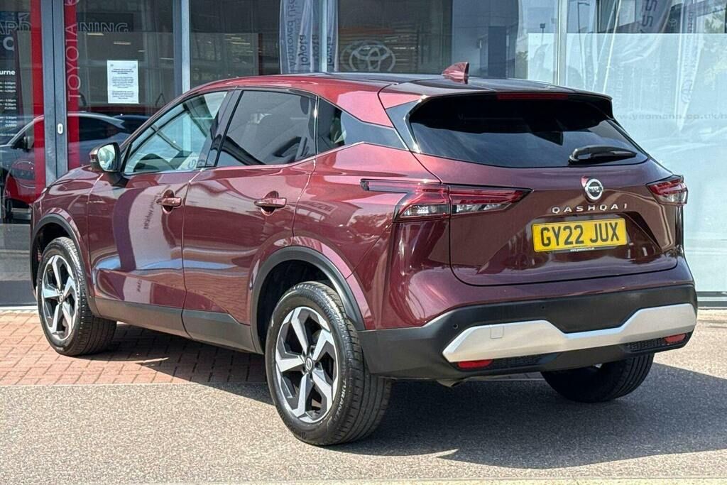 Nissan Qashqai 1.3 Dig T Mhev N Connecta Suv Hybrid Ma GY22JUX Red #5