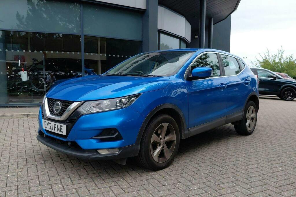 Nissan Qashqai 1.3 Dig-t Acenta Premium Black #7