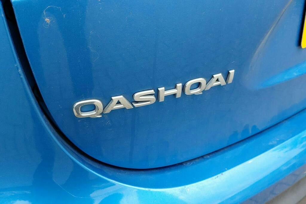 Nissan Qashqai 1.3 Dig-t Acenta Premium Black #37