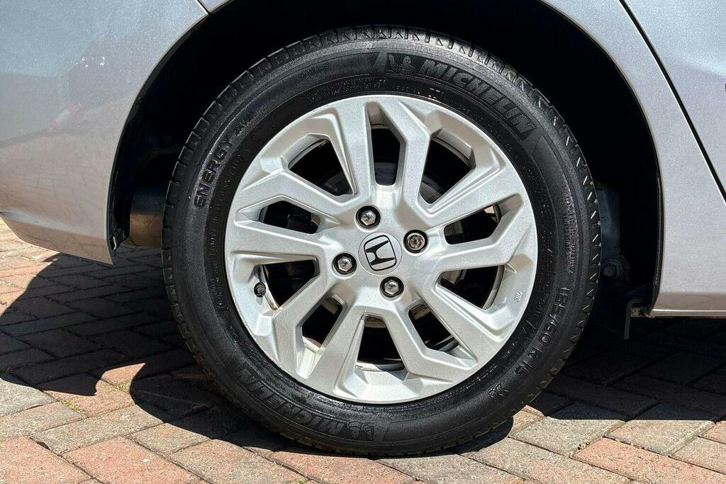 Honda Jazz I-vtec Ex Red #9