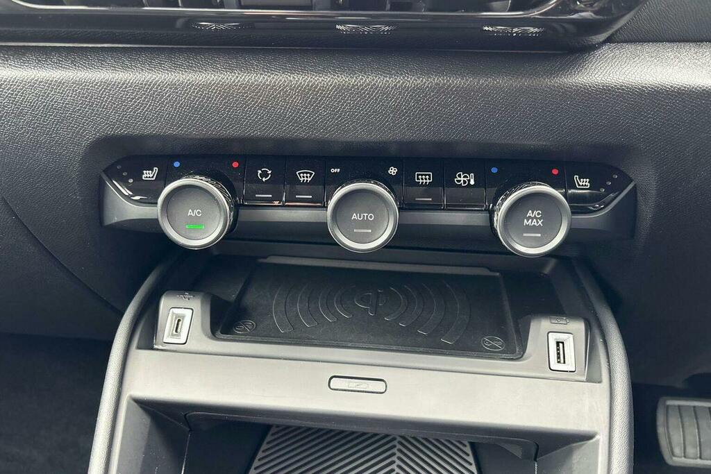 Citroen e-C4 50Kwh Shine Plus 7.4Kw Charger Grey #33
