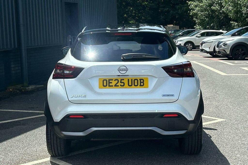 Nissan Juke 1.6 Tekna Plus Suv Hybrid White #4