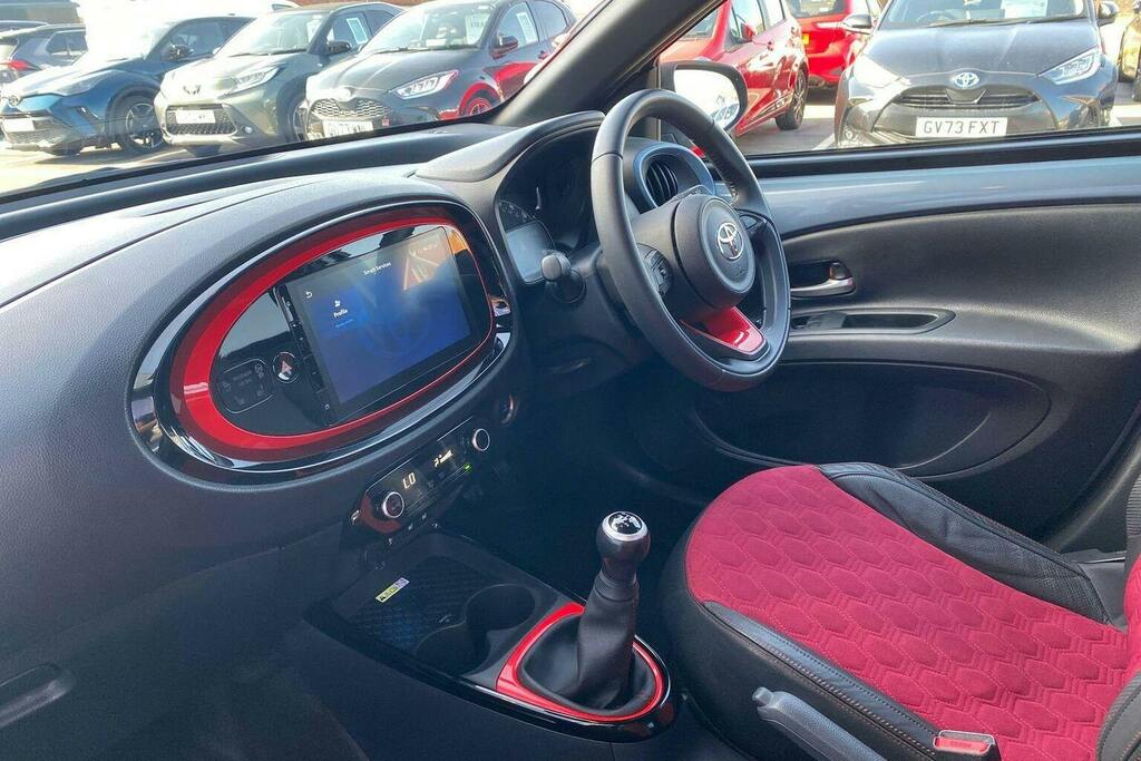Toyota Aygo X 1.0 Vvt I Undercover Hatchback GY73XOV Grey #5