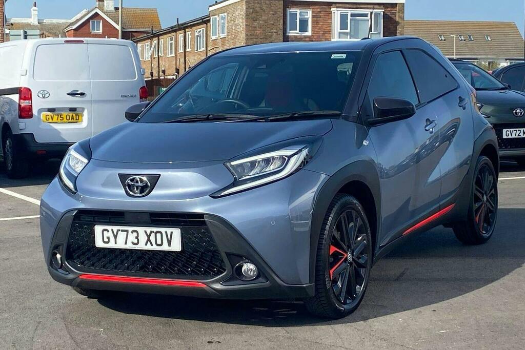 Toyota Aygo X 1.0 Vvt I Undercover Hatchback GY73XOV Grey #3