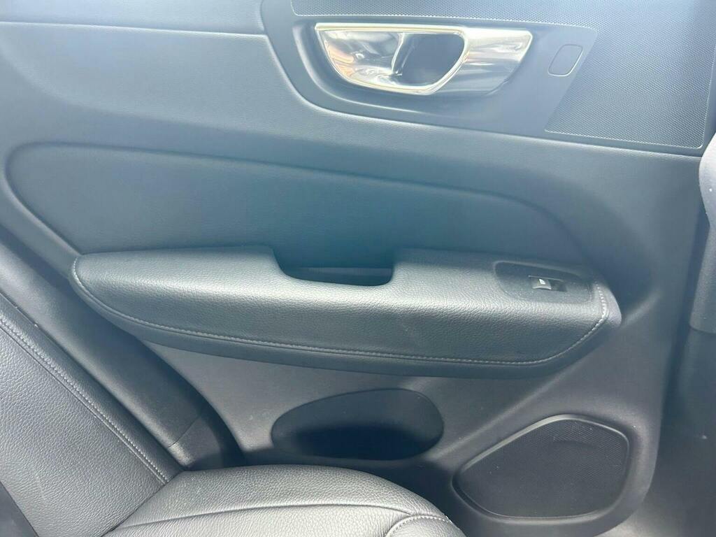 Volvo XC60 D4 Se Nav Winter Pack,leather Black #21