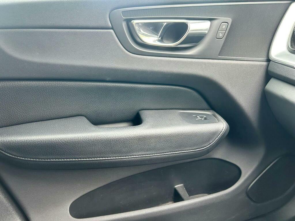 Volvo XC60 D4 Se Nav Winter Pack,leather Black #22