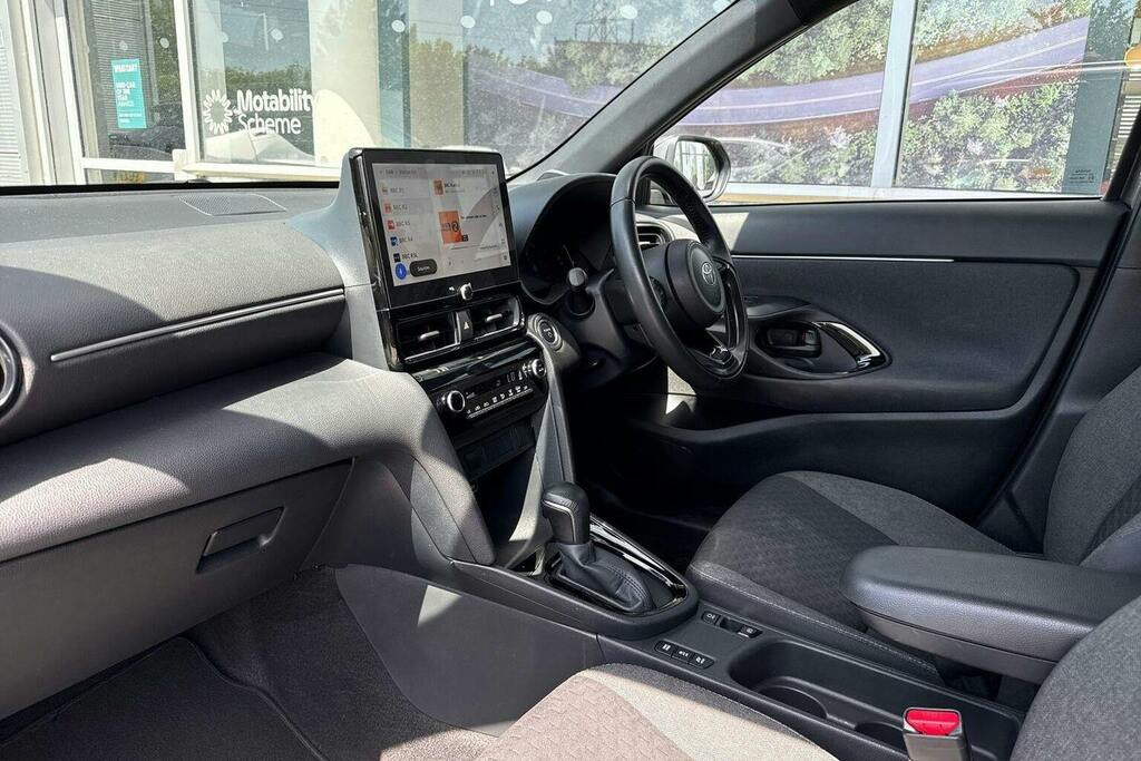 Toyota Yaris Cross 1.5 Vvt H Design Suv Hybrid E Cvt MT24SNV Grey #5