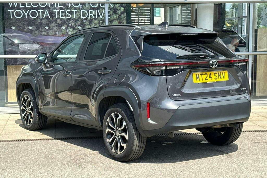 Toyota Yaris Cross 1.5 Vvt H Design Suv Hybrid E Cvt MT24SNV Grey #4