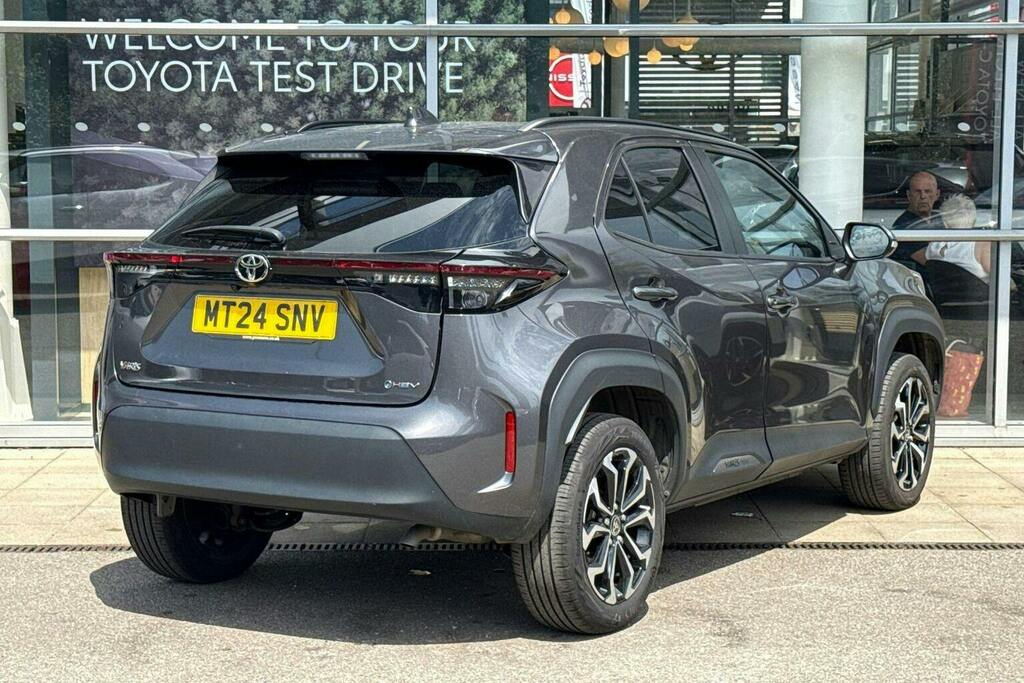 Toyota Yaris Cross 1.5 Vvt H Design Suv Hybrid E Cvt MT24SNV Grey #2