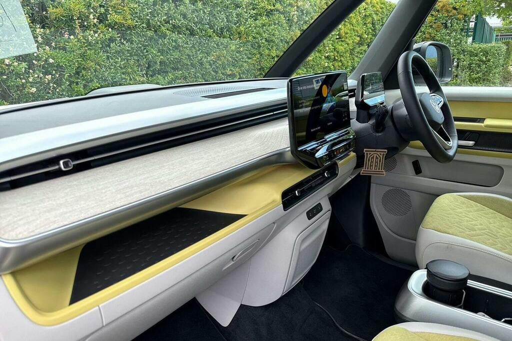 Volkswagen ID.Buzz Pro 79Kwh Commerce Panel Van 28 White #10
