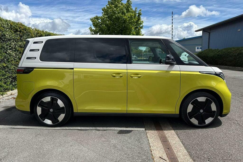 Volkswagen ID.Buzz Pro 77Kwh Style Mpv White #2