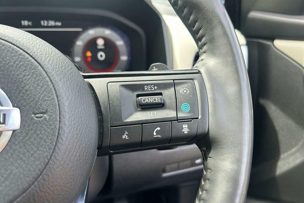 Nissan Qashqai Tekna Blue #28
