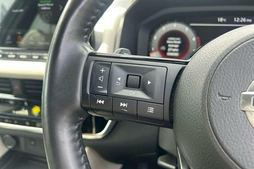 Nissan Qashqai Tekna Blue #27