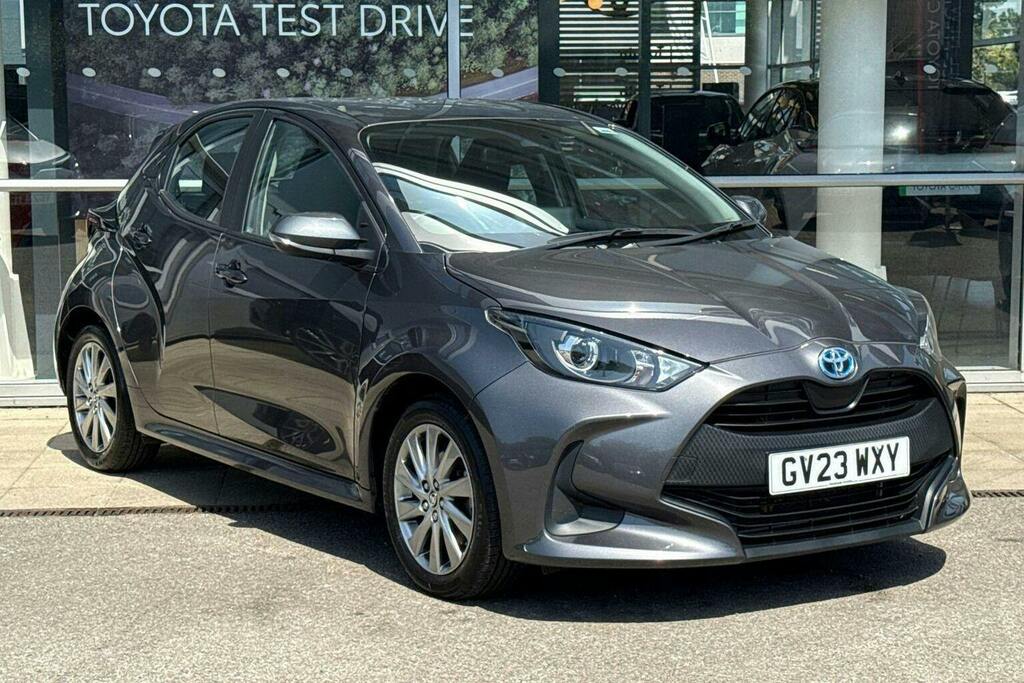 Toyota Yaris 1.5 Vvt H Icon Hatchback Hybrid E Cvt Grey