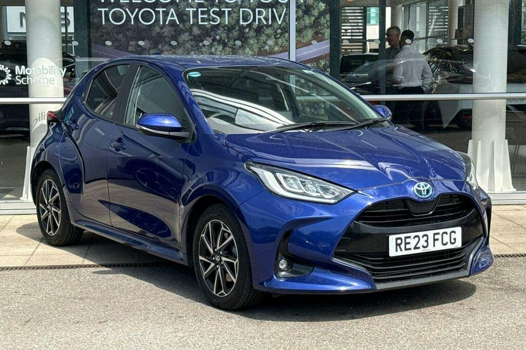 Toyota Yaris 1.5 Vvt H Design Hatchback Hybrid E Cvt Blue