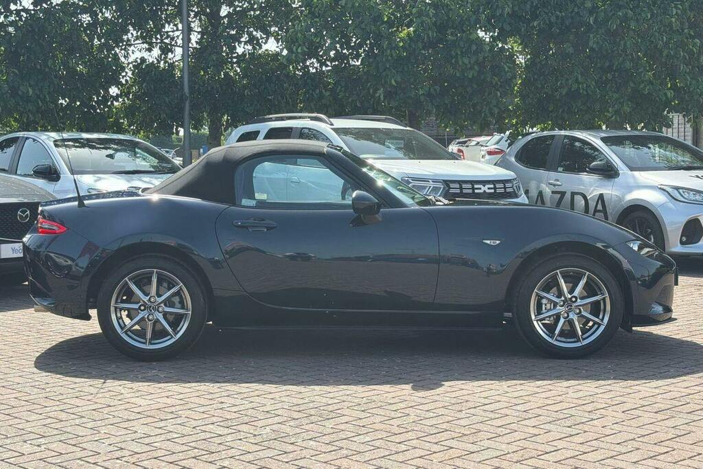 Mazda MX-5 1.5 Skyactiv G Exclusive Line Roadster Blue #2