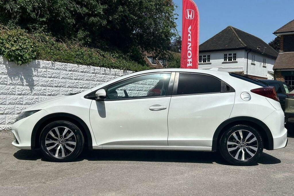Honda Civic 1.6 I Dtec Sr Hatchback White #6