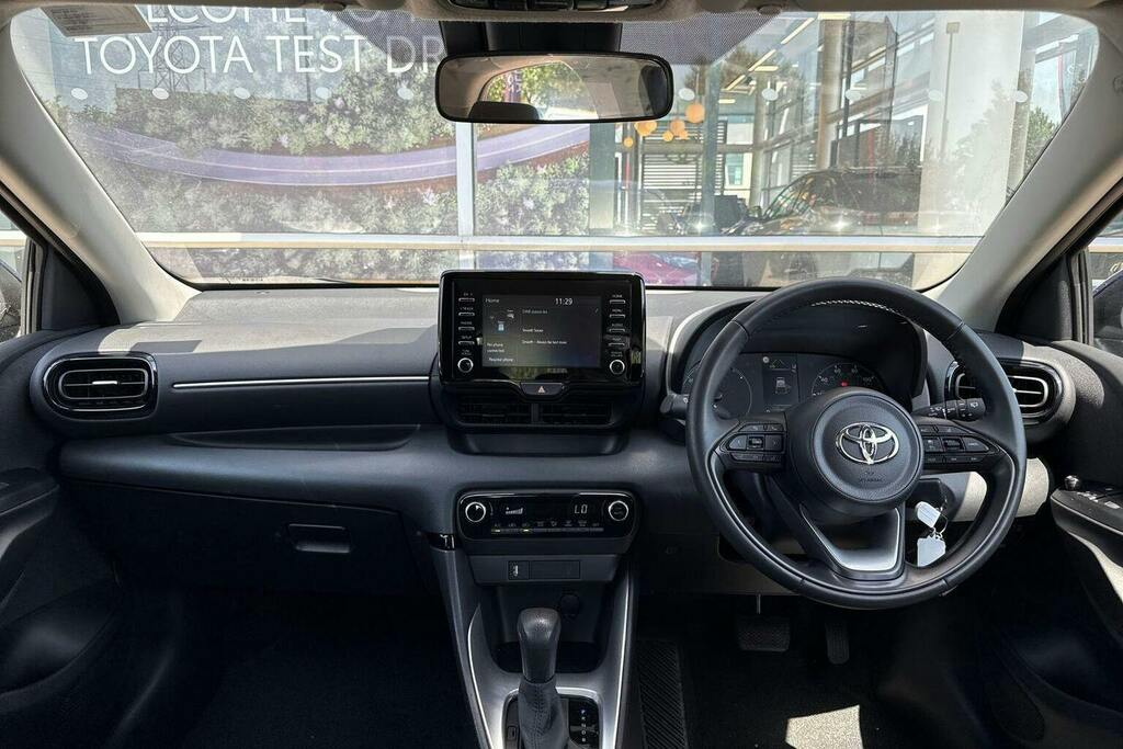Toyota Yaris 1.5 Vvt H Icon Hatchback Hybrid E Cvt Blue #6