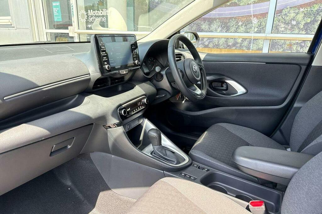 Toyota Yaris 1.5 Vvt H Icon Hatchback Hybrid E Cvt Blue #5