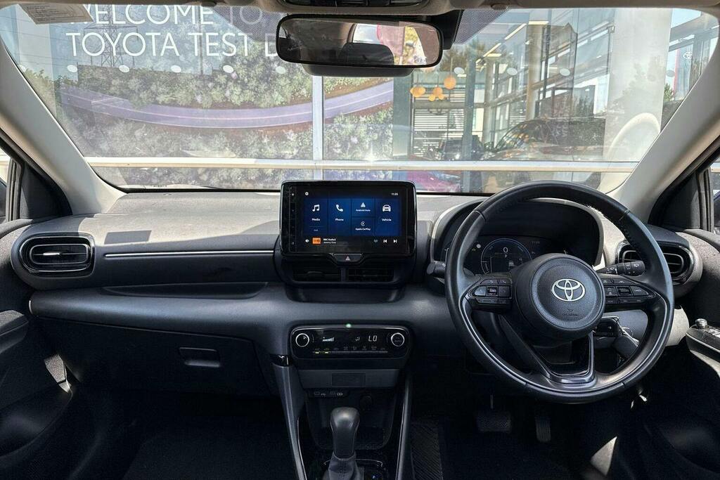 Toyota Yaris 1.5 Vvt H Design Hatchback Hybrid E Cvt PF24HWV Blue #6