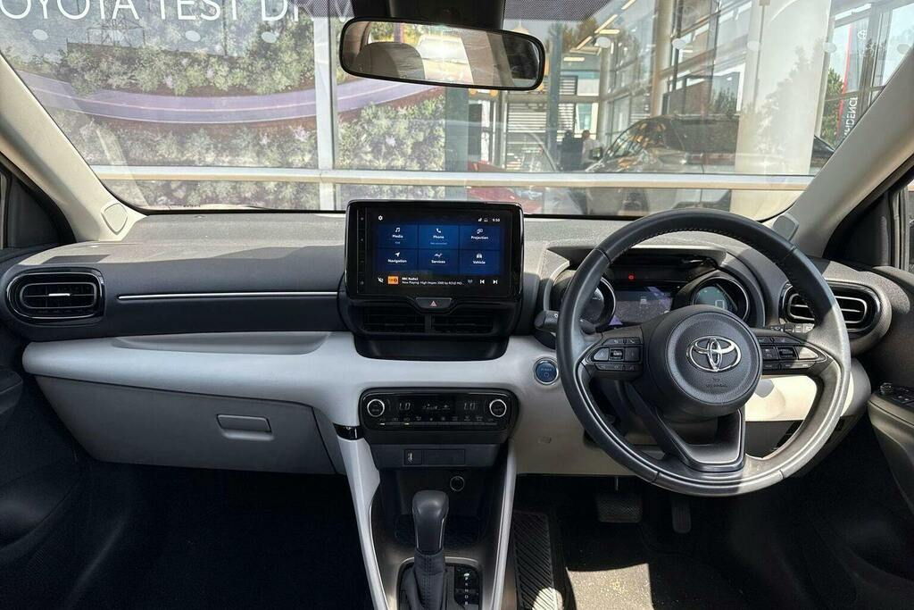 Toyota Yaris 1.5 Vvt H Excel Hatchback Hybrid E Cvt LY23GHF Grey #6