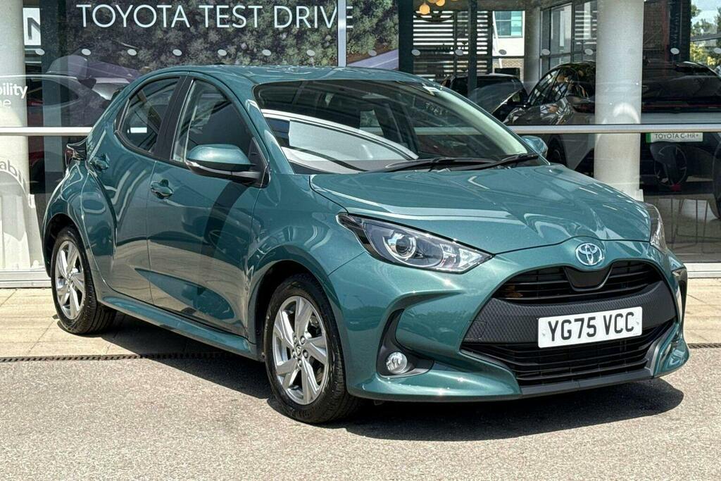 Toyota Yaris 1.5 Vvt H Icon Hatchback Hybrid E Cvt Green