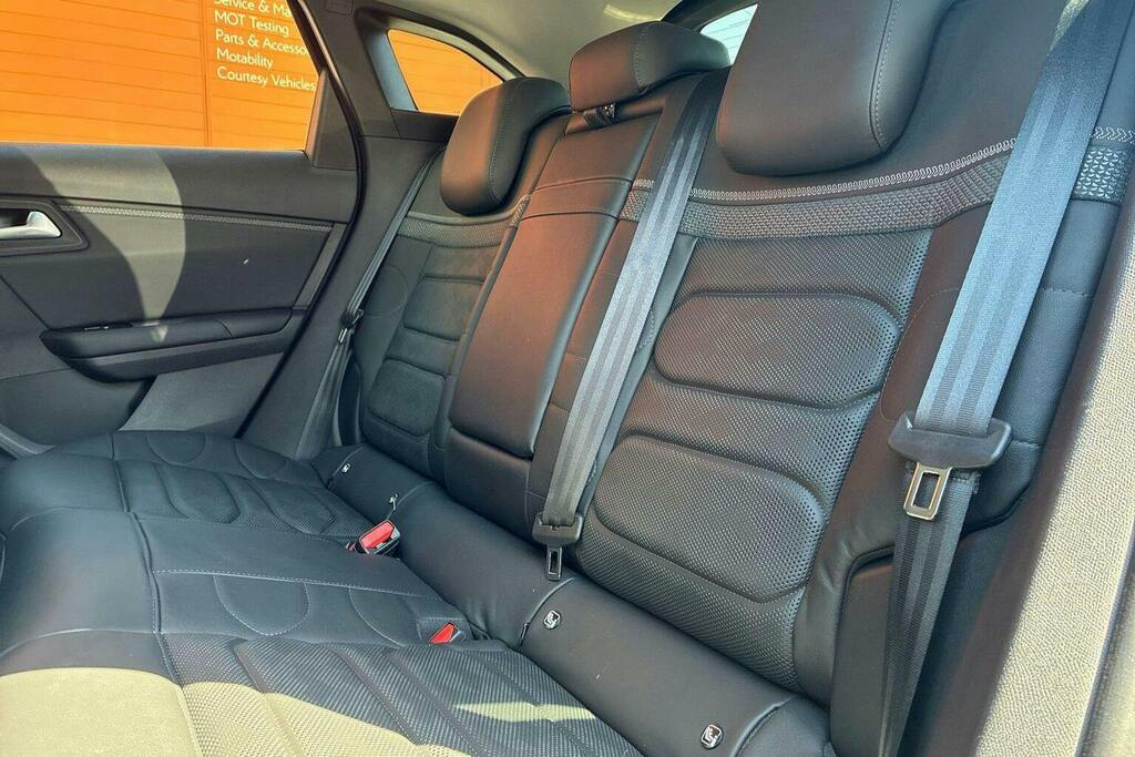 Citroen C5 X 1.6 12.4Kwh Max Hatchback Plug-in Hybri  #17