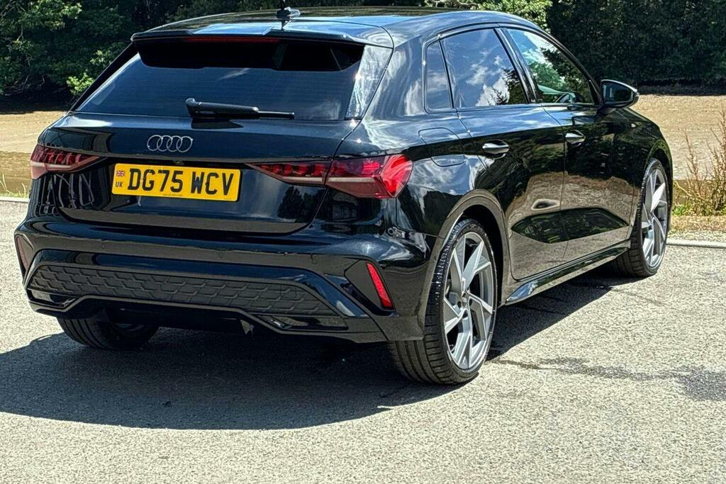 Audi A3 1.5 Tfsi Black Edition Sportback S Tron Black #3