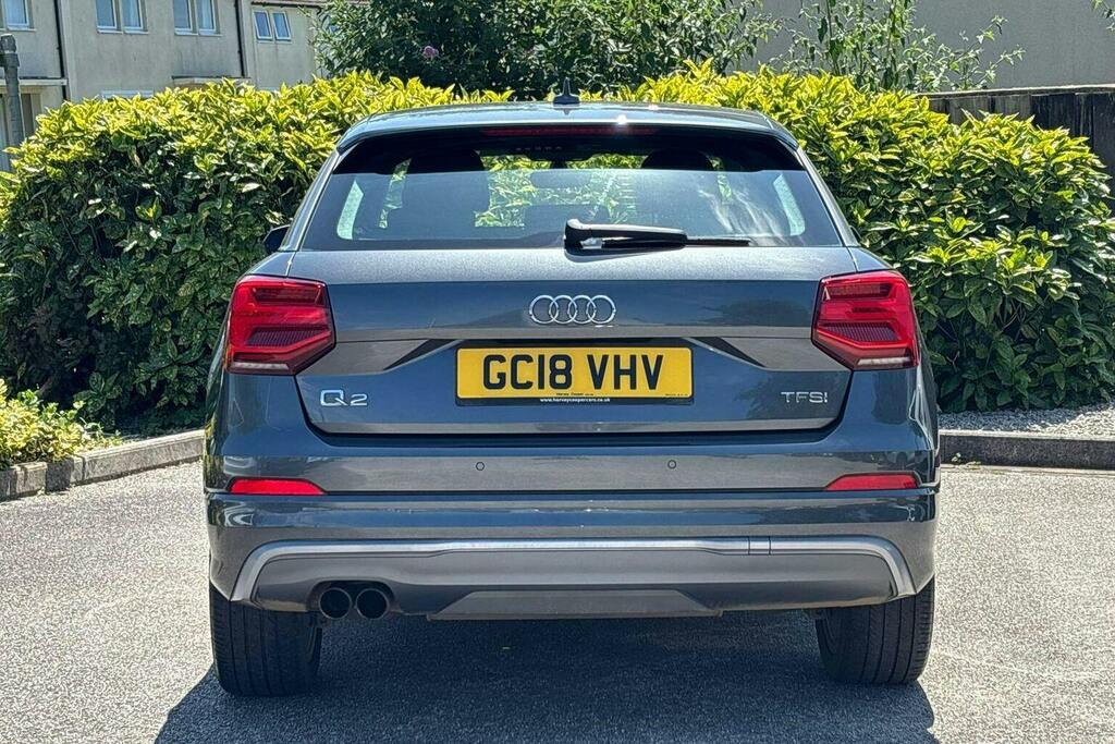 Audi Q2 1.4 Tfsi Cod S Line Suv Grey #4