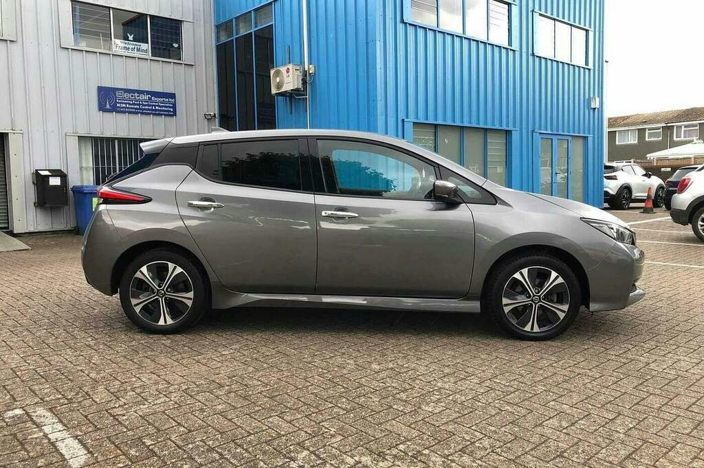 Nissan Leaf 62Kwh E Plus Tekna Hatchback Grey #4