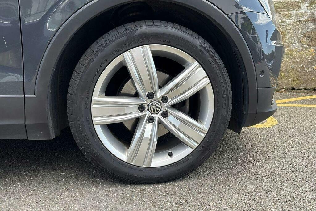 Volkswagen Tiguan Elegance White #9