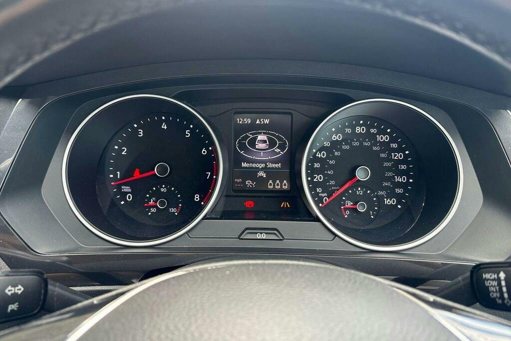 Volkswagen Tiguan Elegance White #14