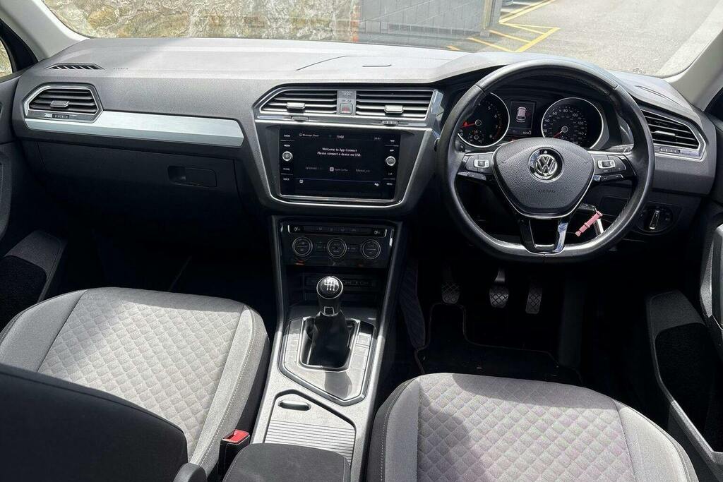 Volkswagen Tiguan Elegance White #11