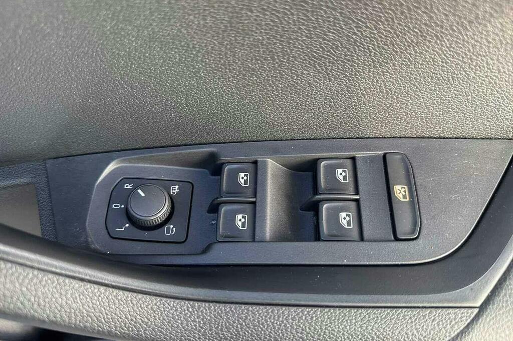 Skoda Karoq 1.0 Tsi Se Drive Silver #22