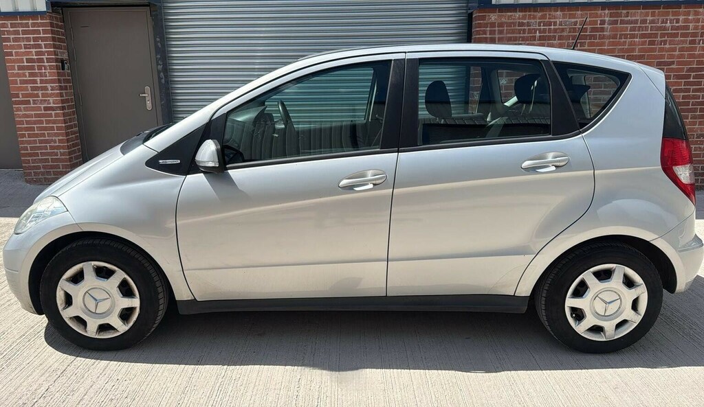 Mercedes-Benz A Class 1.5 A160 Blueefficiency Classic Se Silver #6